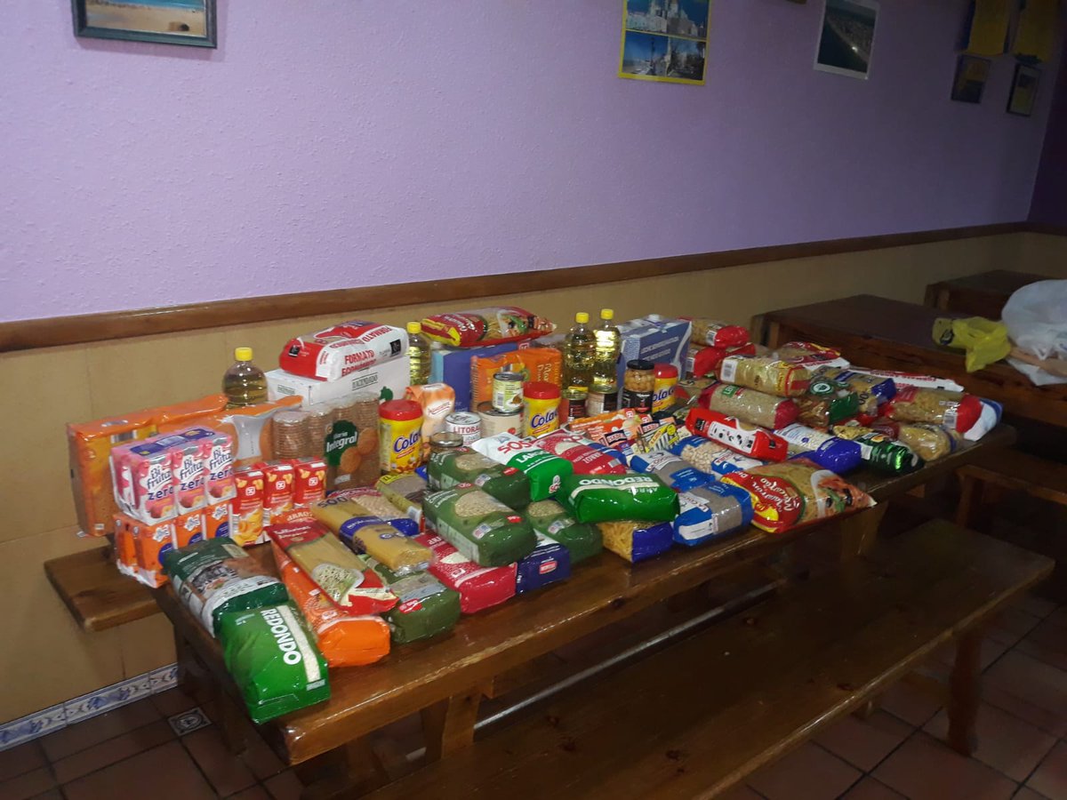 LosPixa's tweet photo. 101kilos recogidos este sábado!!!!
Oleeee !!!!
Muchas gracias a tod@s por colaborar!!! https://t.co/btjMGNcHnJ