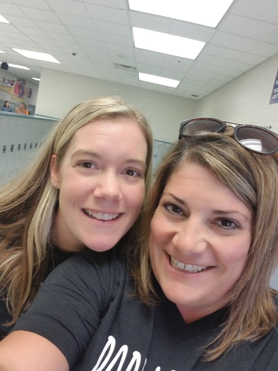 PTES_Reads's tweet photo. Wow!  What a great morning of professional learning from our colleagues.  Thanks to #ChantillyPyramidDay SBTS for organizing such a great event.  Lucky enough to present with @leslieleisey .  #FCPSOn #region5proud @PoplarTreeES #AmazingThingsHappenHere https://t.co/nRC0OV13Uc