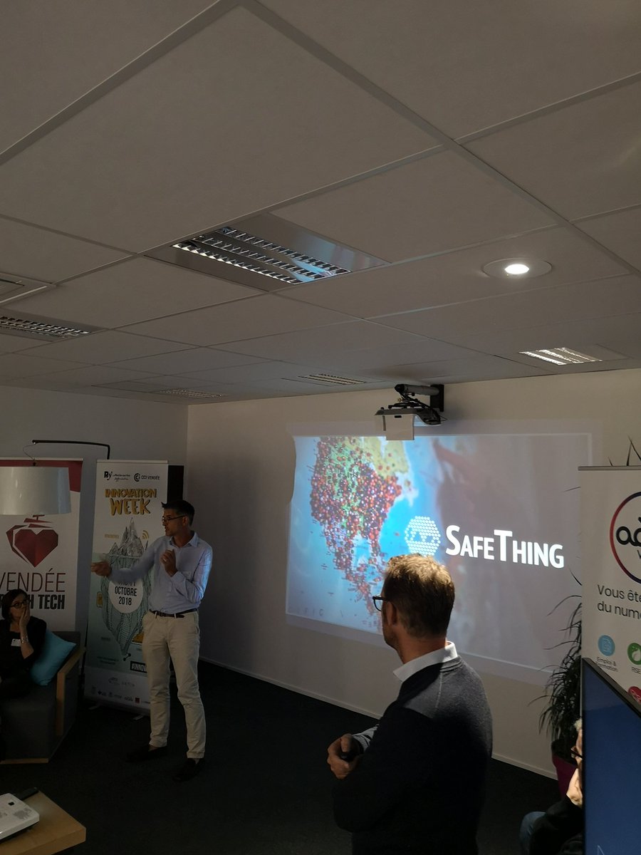 adn_booster's tweet photo. Pitch de @Safething_team pour cet #adninnov cc @johnmoreau44 @franz_jarry https://t.co/4lX32CscSB