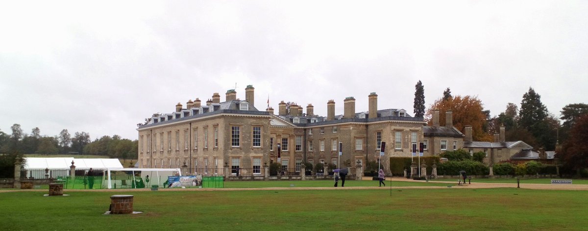 We had a great time flying birds at the Althorp book festival, Charles Spencer even popped by and said many of his guests were saying nice things about the birds.