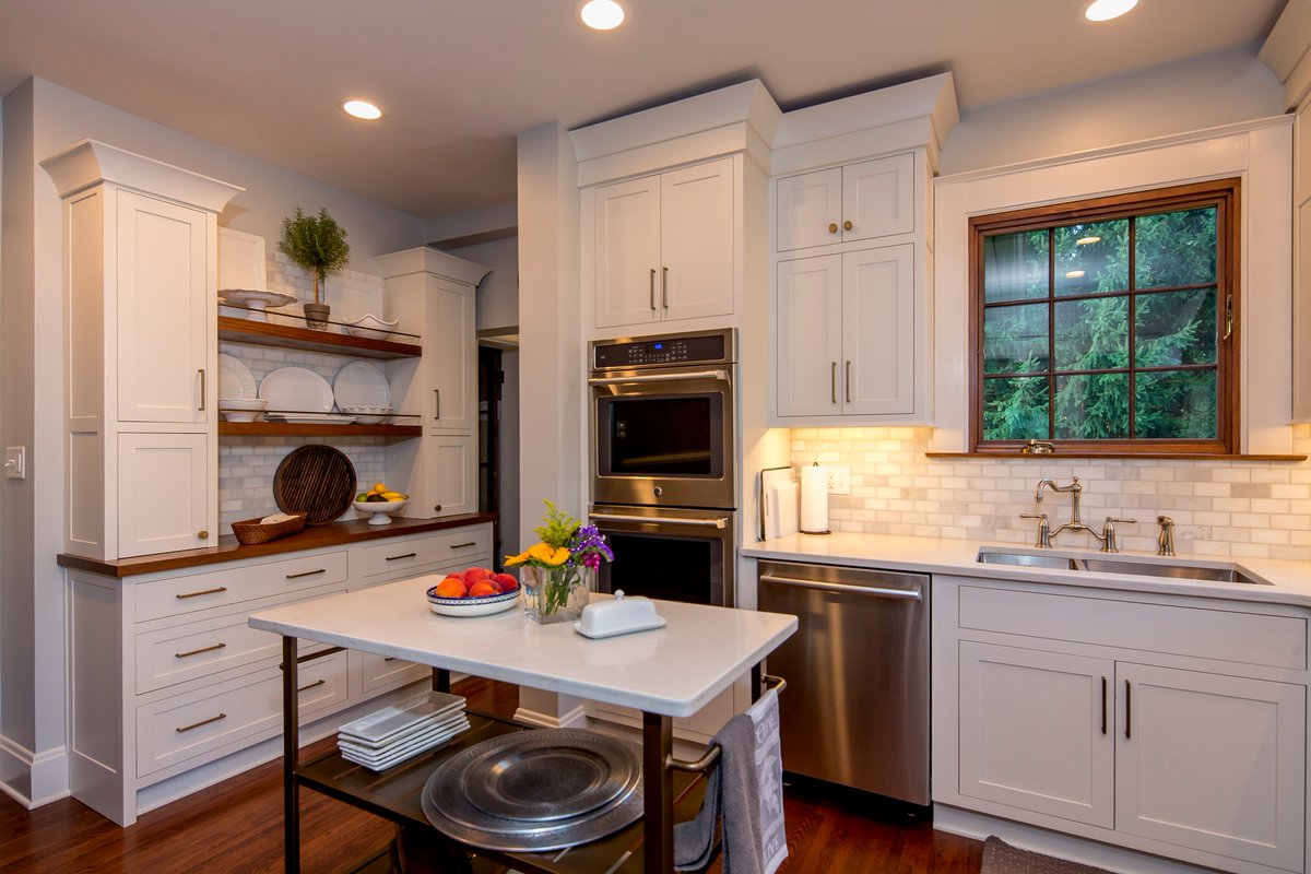 Classic Kitchen in 100 Year Old Home!  #classickitchen #MaileTekulveGray