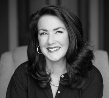 AllianceSIR's tweet photo. Extraordinary Agent of the Week | Amy Moody - read about Amy in today's blog post! #ExtraordinaryAgent #Knoxville #EastTennessee #extraordinary #RealEstate #CustomerService #hustle #experience #localinsight #globalexposure #AllianceSothebys  https://t.co/MHqQ4v3q1I https://t.co/ssjoFgRvt0