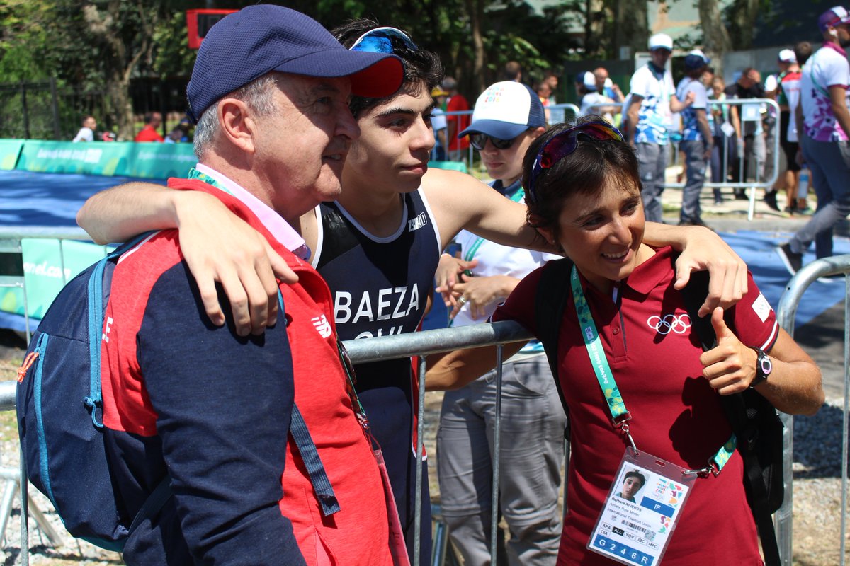 TRIARG's tweet photo. La competencia masculina de #Triatlón en @BuenosAires2018 no contó con la participación de un representante argentino. Los mejores latinoamericanos:
8- Cristóbal Baeza Muñoz 🇨🇱
11- Cristian Triana Peña 🇨🇴
12- Javier De La Peña 🇲🇽
17- Gabriel Terán Carvajal 🇪🇨 https://t.co/6WoVmzEtUo