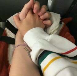 csprwse's tweet photo. “eu te eternizo em mim” foi o que eu quis dizer quando te disse pela primeira vez que te amo. https://t.co/gu64woRtUz
