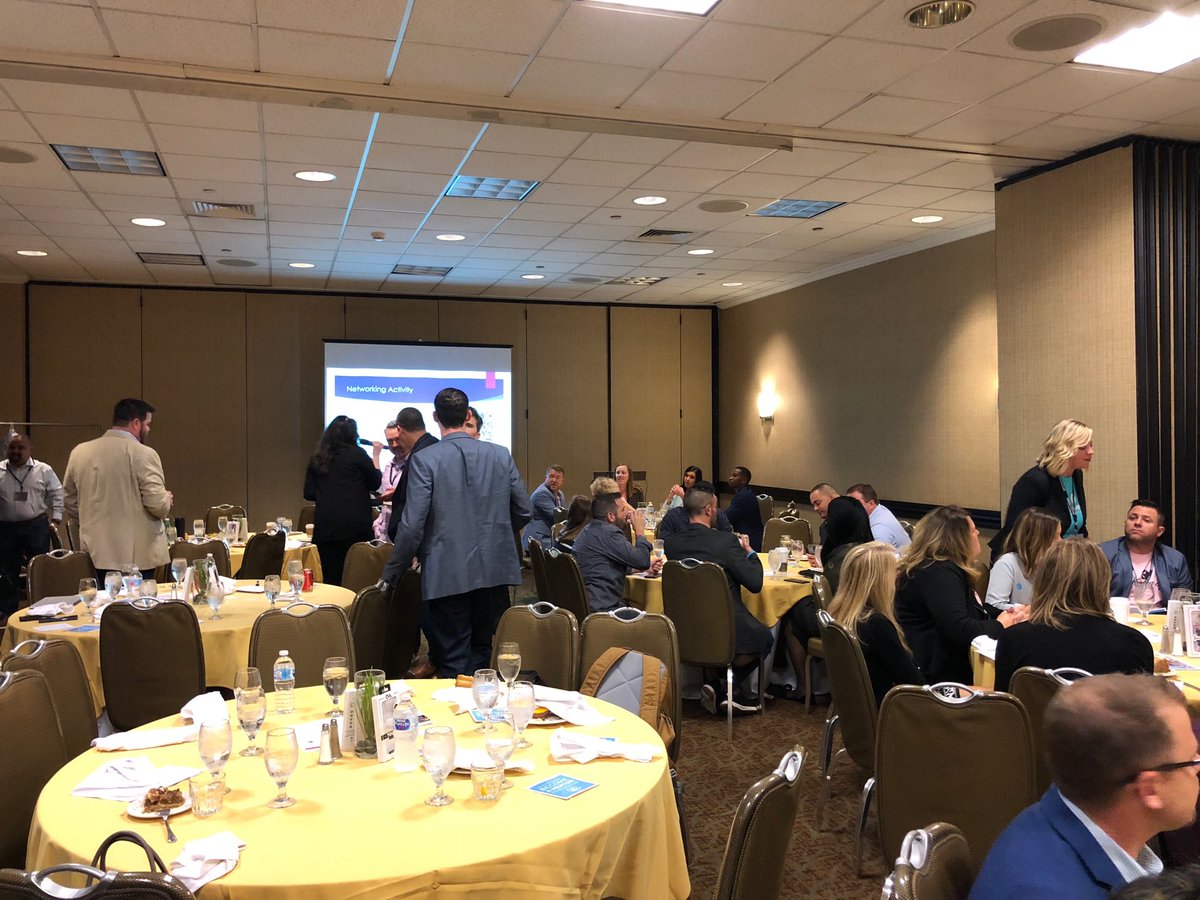 kirbyloeck's tweet photo. Women in Leadership luncheon. A great group and great conversations #FMM2018 @durham_amy @SadlerSteffanie @springmobile https://t.co/BkxYzH5LCB