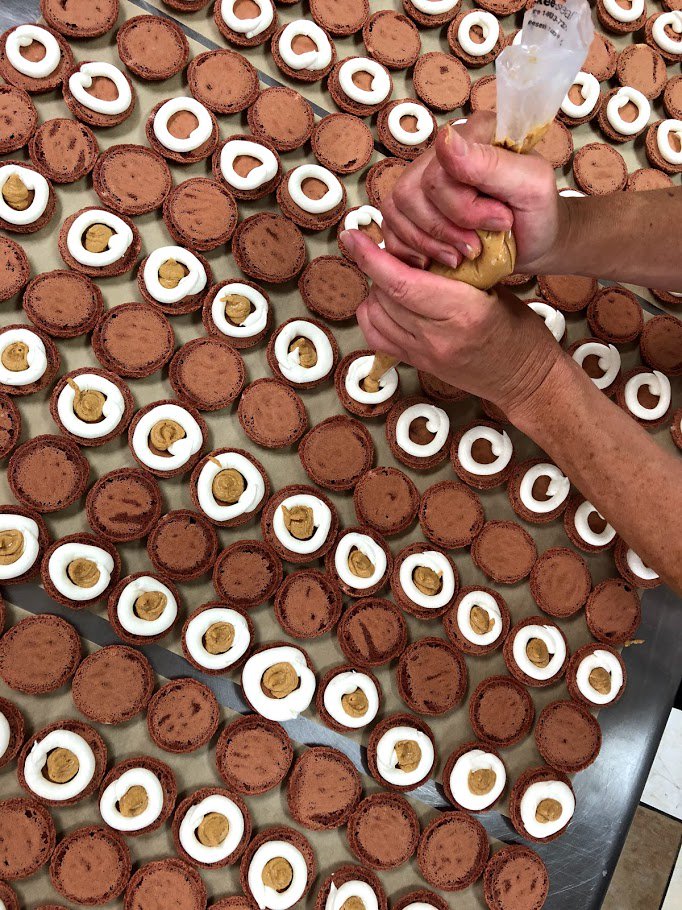 thecsca's tweet image. Happy National Fluffernutter Day! We'll take Chef Sharon's Peanut Butter and Fluff French Macarons over our childhood fluffernutter sandwich any day! How about you? #nationalfluffernutterday