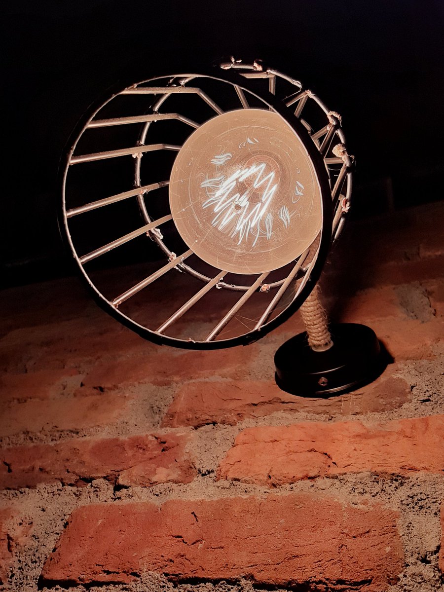 ExploreWithRoy's tweet photo. Burning the midnight oil...errr...bulb! 😶😳
#midnight #editwork #nagalandDiaries #northEast @SamsungMobileIN #GalaxyA7 https://t.co/YkP4EVZmq3