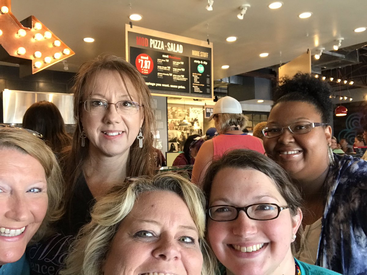 MPriestSpeech's tweet photo. More ERD faculty and staff enjoying the superfast pizza Made On Demand by the #MODSquad. Don’t forget to stop by for lunch or dinner and enjoy the #MODness. @DicksonTigers @PrincipalERD @MODPizza https://t.co/yl2w3cWcBD