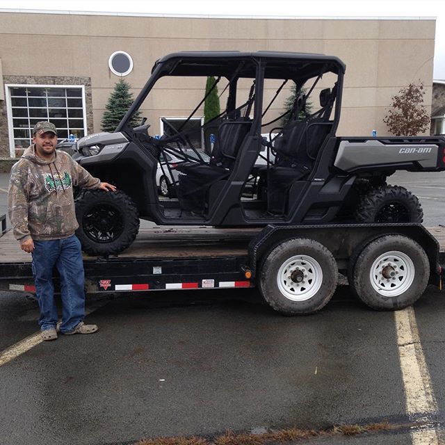 The new 🦌& 🐻hauler!
#Canam #DefenderHD10 #Deer #DeerHunting #Whitetail #WhitetailFever #BlackBear #BearHunting #Hunting #HuntingGuide #Catskills #CatskillMountains #RustyPalmer #BigBoyToys #Family #Twitter #BuckHornLodge #FifieldOutfitters #GreatWest… ift.tt/2pJWxsK