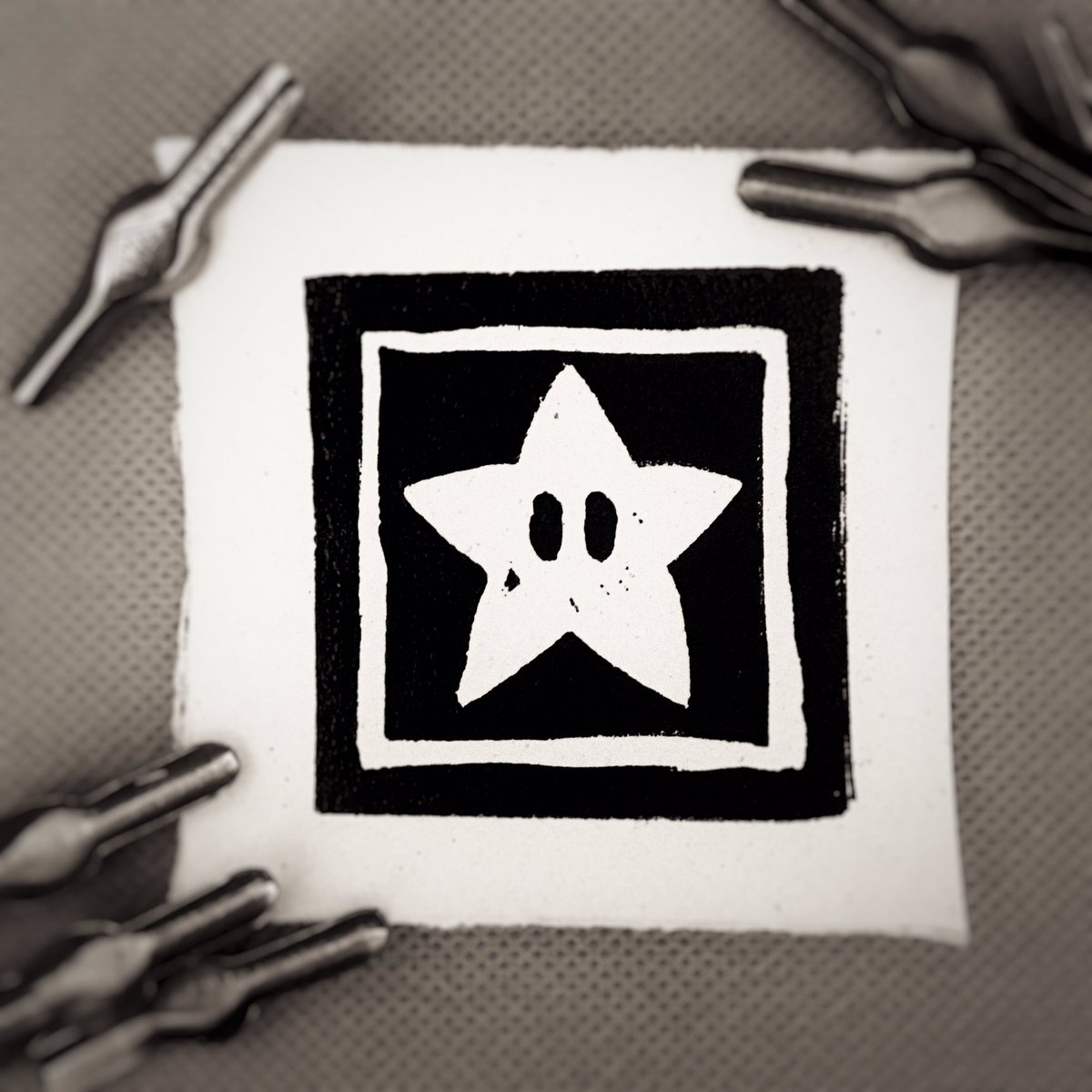 Channelled a bit of #mario for today’s #inktoberday8 #linocut - prompt word was #star - ok, so I know it’s a literal interpretation, but these were all I wanted from my SNES gaming back in the day, so now I can have as many as I want 😂