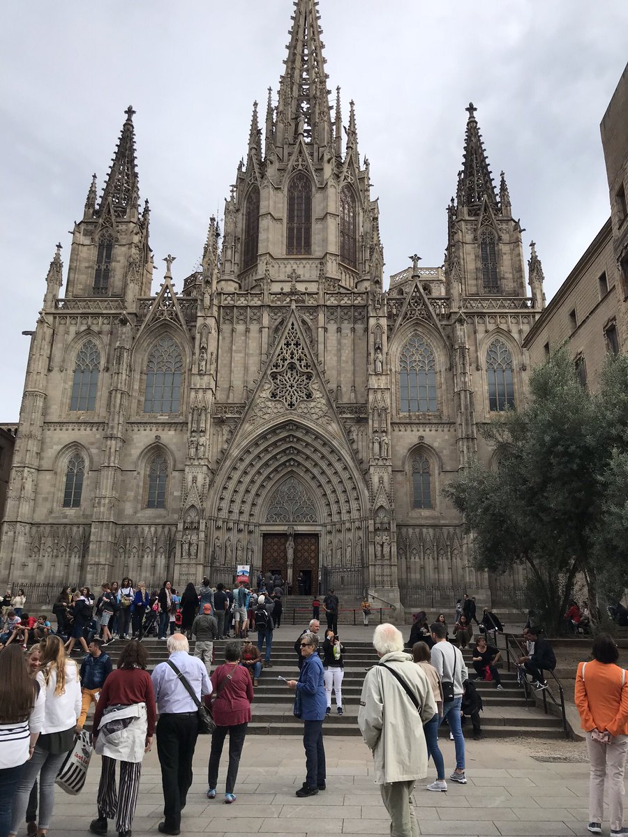 jaclund's tweet photo. #Cataluna #Barcelona #ferie https://t.co/EM1c0FWS8s