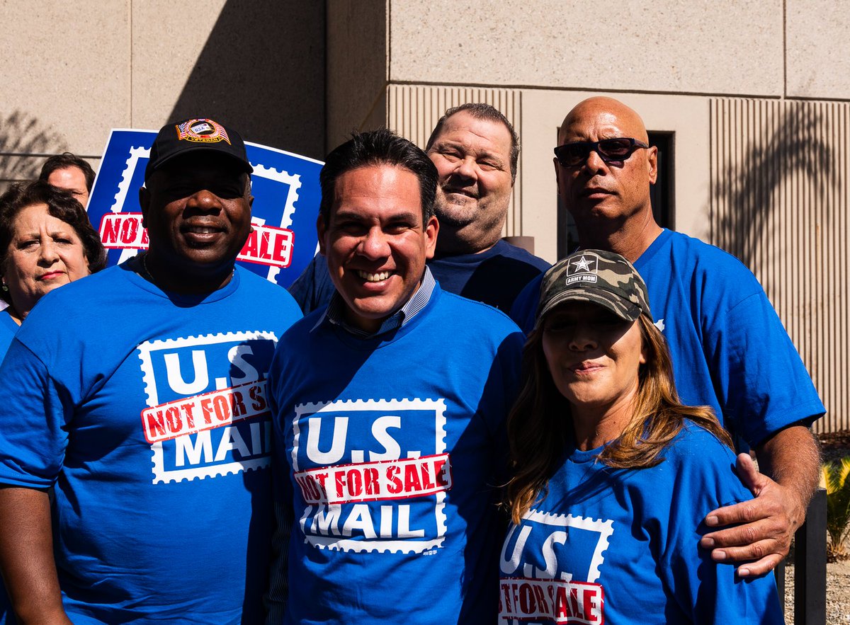 Thanks to @RepPeteAguilar for supporting #lettercarriers at the #NotForSale rally today in Redlands!