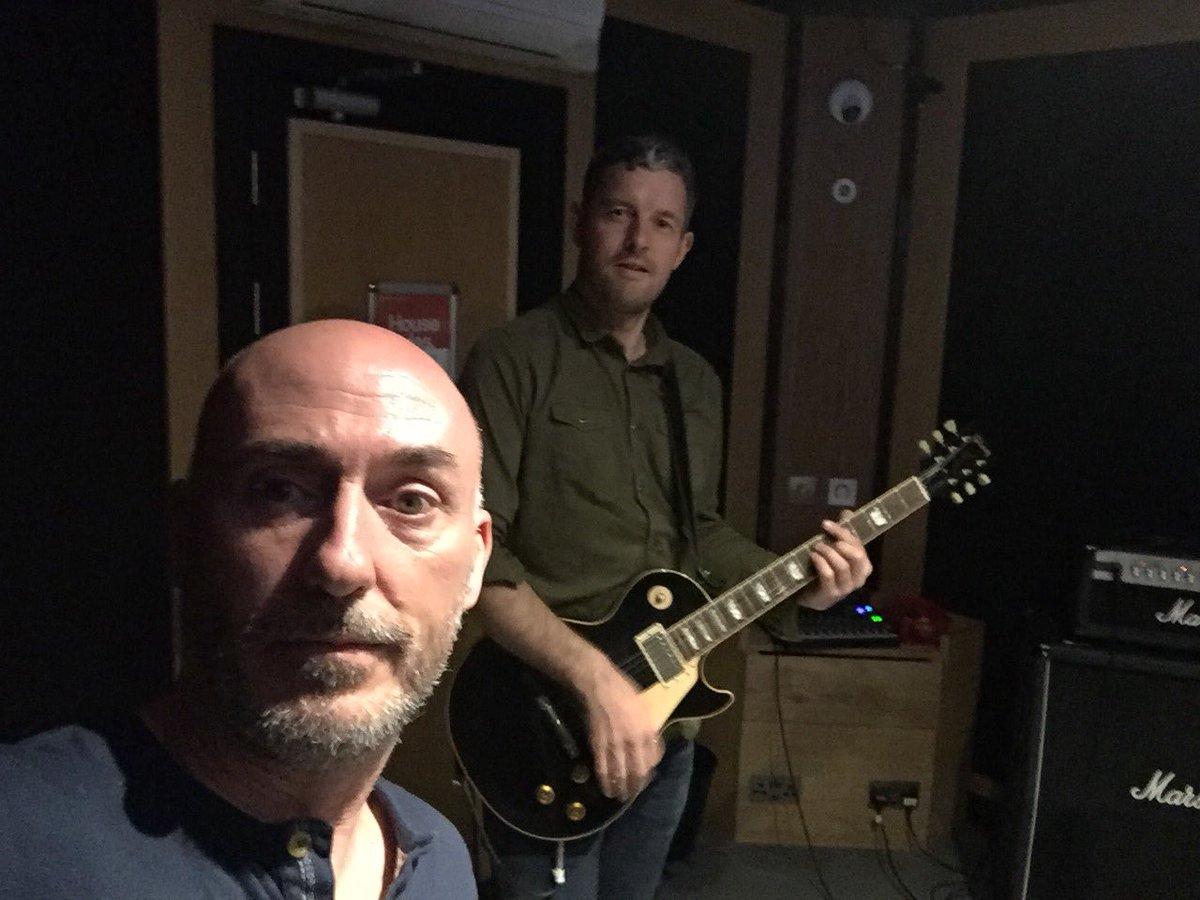 jasonbrown001's tweet image. Great to be back in a room making a glorious glam racket with these fine gentlemen. #BreakingState #Extricated #TourRehearsal  
There’s someone from the organisation who’s missing though... 🤔