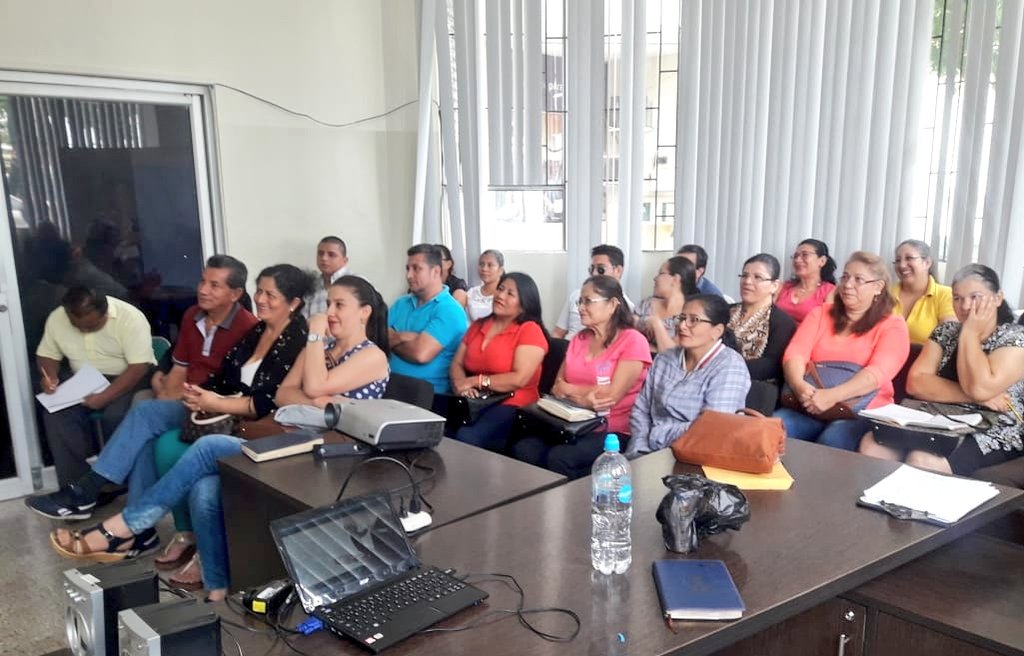 IEPS_Ec's tweet photo. 30 emprendedores de la Cámara de la #EPS de #Manabí, se capacitan en "Procedimiento parlamentario y constitución de organizaciones de la #EPS" brindado por @IEPS_Ec en el marco del Sistema Nacional de Fortalecimiento y Capacitación en #EPS | #Portoviejo | #FortalecemosEPS https://t.co/Iq4C9VJ7pQ