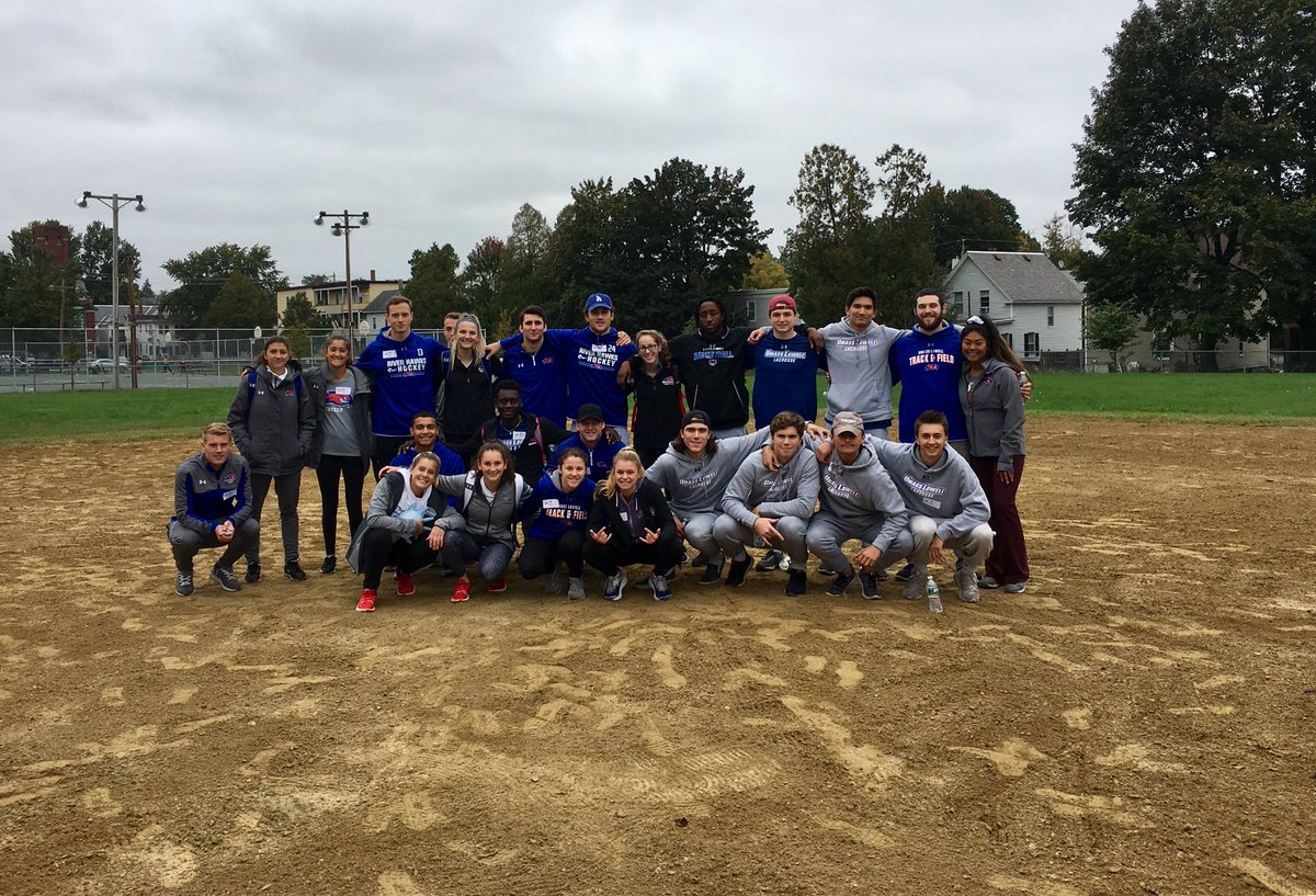 AZebrak's tweet image. Great day with @RiverHawkNation freshman participating In the 1st Servant leadership day throughout Lowell. Thanks to @RiverHawkACAD for organizing! #constantlearning #UnitedInBlue