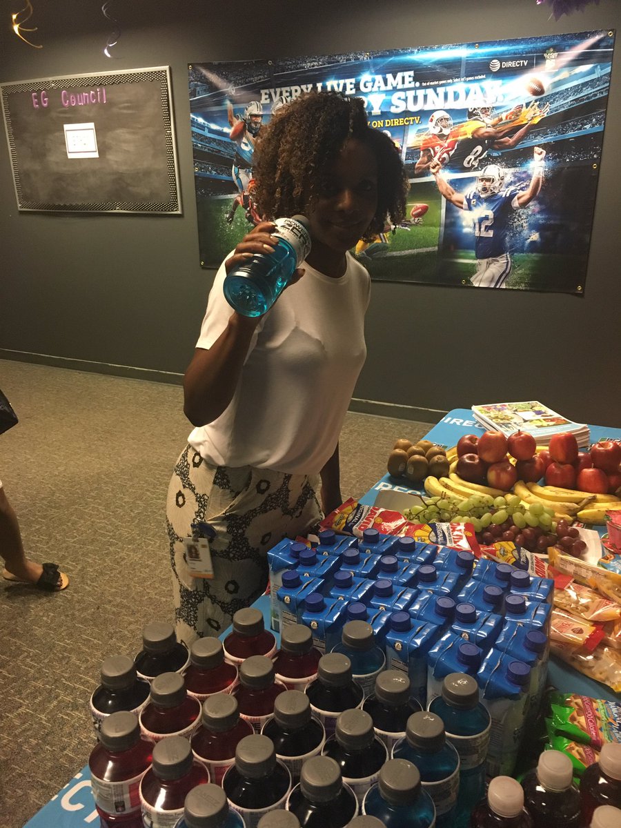 Miami 14 reps enjoying the healthy snack table for the Tuggle Nation get Fit Challenge #tugglenation <a href="/TeamKaip/">Gladiators</a> @teamPEREZMIA14 <a href="/giselarod12/">Gisela Rodriguez</a>