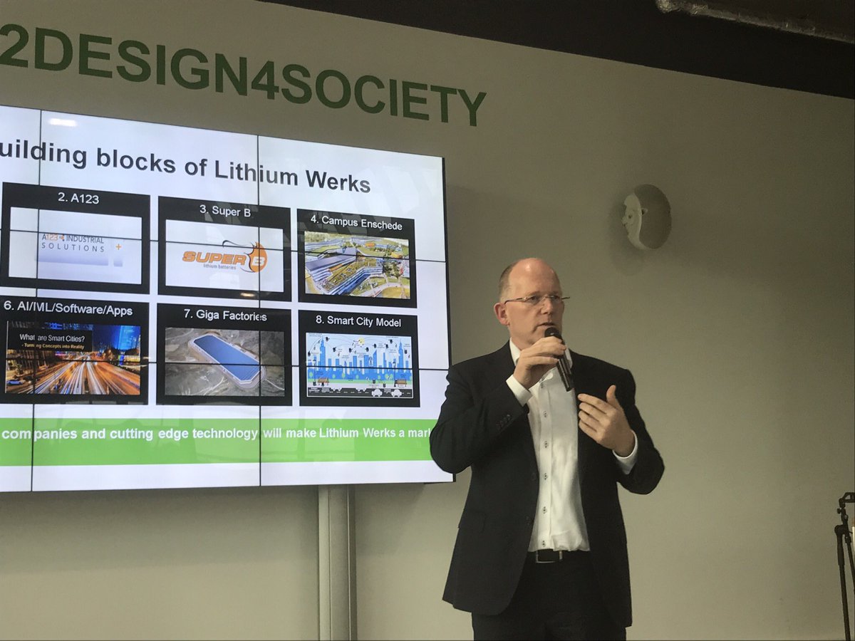 charlesnijssen's tweet image. Vanmiddag interessant congres @Lithiumwerks over nieuwe energie en -transitie. Met boeiende bijdragen van o.a. Carl Page, Maarten van Steen en ook zeker @KeesKoolen over zijn ambitie om met #Lithiumwerks een grote bijdrage hieraan te leveren met #technologybase!