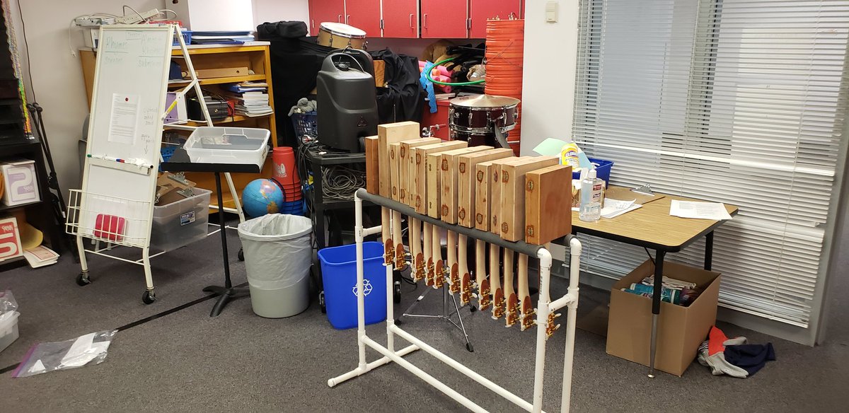 Ukuleles delivered to @APSHenryMusic . So excited to give children these first box ukuleles.  #keepmusicinschool #cigarboxguitars #lovemusic #TeachersDay2018 #ukulele