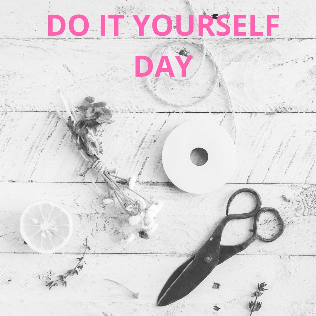 SassysUpdates's tweet photo. Don't forget tomorrow is DIY Tuesday. No fuss method for transferring an image onto wood using minimal supplies! See the rest of the week at https://t.co/uKd7BcjPcM
#BloggersSparkle
#thebloggeredit
@UKBloggers1
#BeeChat
@EastMidBloggers
@WWGIntl https://t.co/PhjOAkBu9F