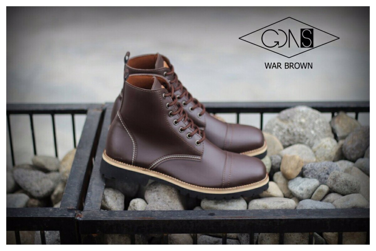 Benar apa betul?
Kalau sepatu boots paling aman digunakan diberbagai kesempatan, baik casual, semi formal maupun formal.😁

Buruan order sebelum kehabisan!!
Langsung cek detailnya disini 👉🏼 ow.ly/s1Ch30m9ecC

#sepatu #sepatuoriginal #IndonesiaBangga