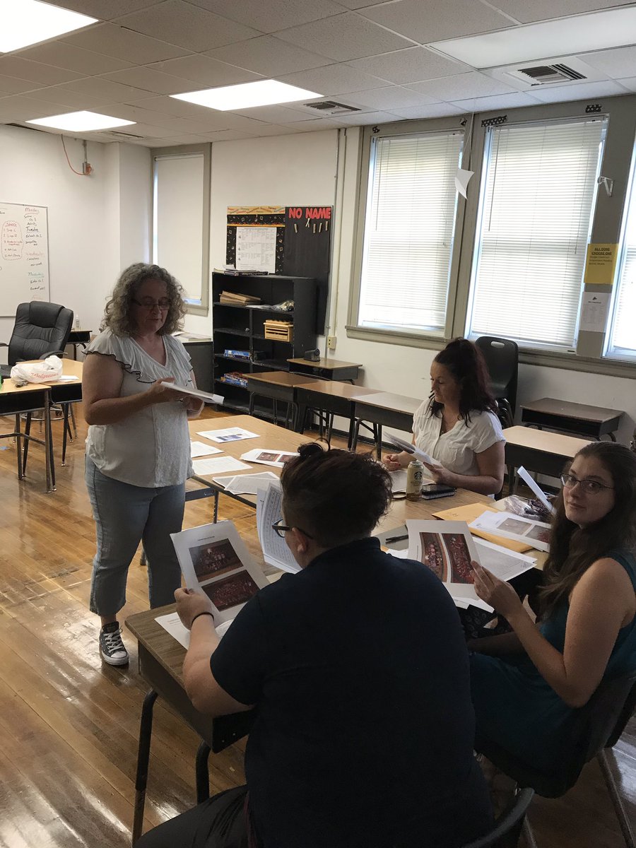 EricaJHogan's tweet photo. @WagnerPortraits training session at #FMSTeach today! Thanks for making us look good on the regular! #fultonproud https://t.co/APNJfryJL5