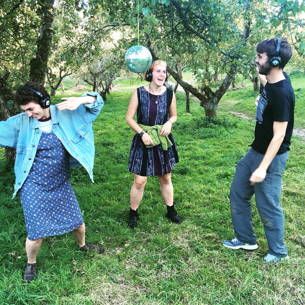hushbeatsdisco's tweet photo. Chuffed the @gleaningSUSSEX gang had fun using our silent disco kit picking apples at the @brightonpermaculture orchard last week. We thought a free silent disco might help the pickers. We also threw in a mirror ball πππ§
#silentdisco #gleaning #discoglean #beencaughtgleaning https://t.co/Fgqmmks1RL
