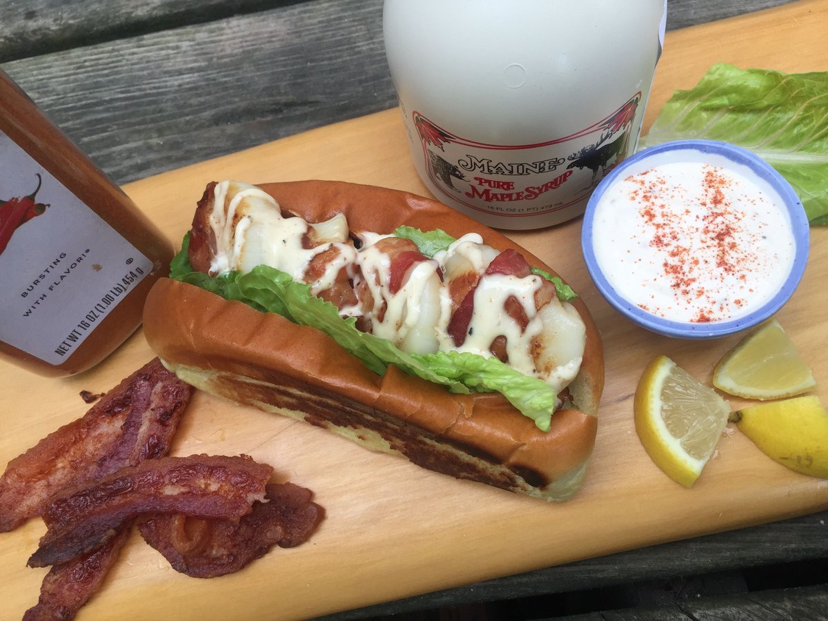 TLHMarket's tweet image. Stay In, Eat Out! Our Spicy Bacon-Wrapped Scallop Sub will have you coming back for more! #StayInEatOut #LighthouseMade