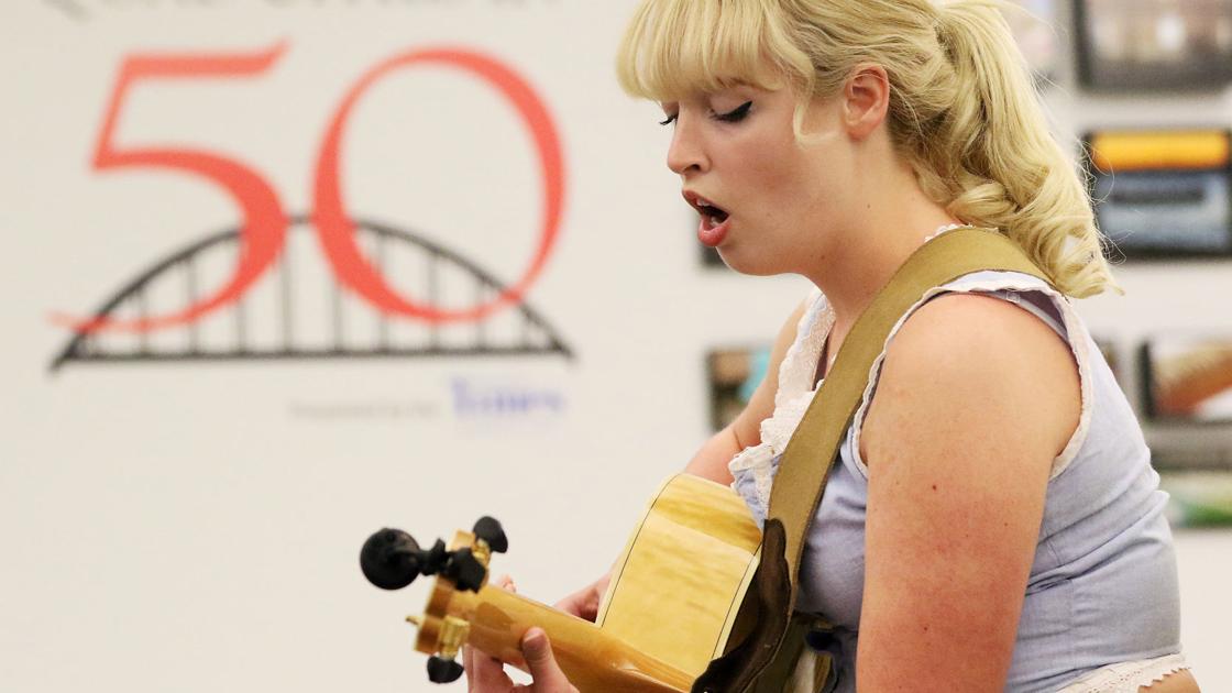 qctfun's tweet photo. #PaperJams: Catch up with all of the acoustic concerts held in our newsroom https://t.co/SveulAOeaG https://t.co/qVTMqGx5Wc