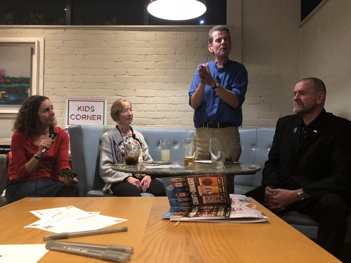 StJohnsChap's tweet photo. Enjoying a great night at pints of view! Some awesome questions being asked about our awesome God! #PintsOfView @RickdaVic @GaskyGask https://t.co/Pw6hXYP3nu