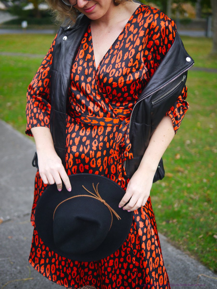 Hear me Roar bit.ly/2CvzjPn <a href="/VEROMODAIRELAND/">VEROMODAIRELAND</a> <a href="/veromodauk/">VERO MODA UK</a> <a href="/VEROMODA/">VERO MODA</a> @VEROMODAME <a href="/FbloggersUK/">Fashion bloggers</a> <a href="/BestBlogRT/">Best Blog RTs</a> <a href="/UKBloggers1/">UK Bloggers</a> <a href="/TheKooplesHOF/">The Kooples</a> <a href="/Bershka/">BERSHKA</a> #OOTD #ootdfashion #fashionblogger