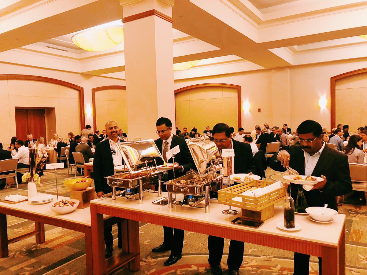 CoriniumGlobal's tweet image. Who&apos;s hungry? There was an awesome lunch spread at Day 1 of CAO Fall today! #CAOFall #FallIntoAnalytics #Fall #Lunchtime #BusinessAnalytics #ChiefDataOfficer #BigData #DataSciences #Conference
