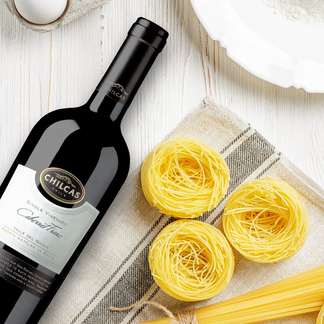 ChilcasWines's tweet photo. Nuestro vino Cabernet Franc es el acompañamiento ideal para pastas con salsas rojas. Además, sus características hacen que sea una excelente compañía para platos de la comida italiana, griega y del medio oriente #Chilcas #ChilcasWines #ElOrigenDeLoInolvidable https://t.co/mxi5jRSkIl