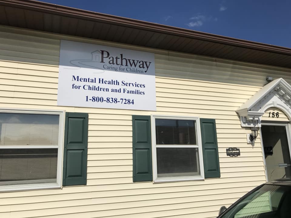 It’s moving day! Come visit us in our new Sebring office!

Pathway therapists &amp; case managers provide school-based mental health services in West Branch local schools. Adding this office location will help us better serve children and families in the area! #PathwayCFC