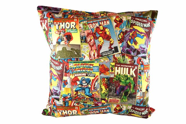 ZenCatPottery's tweet photo. Gifts for Comic Book Lovers! https://t.co/MLniT5hAP0 by @Blossomviolets #marvelcomics #superhero #superheroes #comicfandom #marvelfan #marvelfandom #comicbooklover #comicbooks #christmasstocking #marveldecor #superherolovergift #SpecialTParty #etsyspecialt https://t.co/lXTOJfCSj3