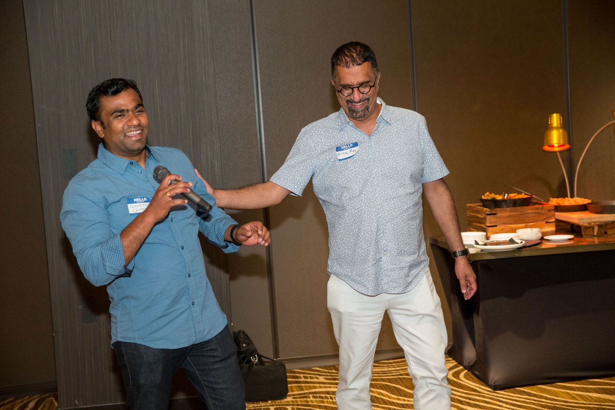 responsiveio's tweet image. Good times at the Elevate Capital @pdxelevatevc party recently! Grateful for our amazing partners, mentors, and advisors who believed in RFPIO from the beginning. Onward! #portland #startup #pdxtech 🎉 🎉 

(Special shout-out to @McKenzieWWPR for a wonderful event!)