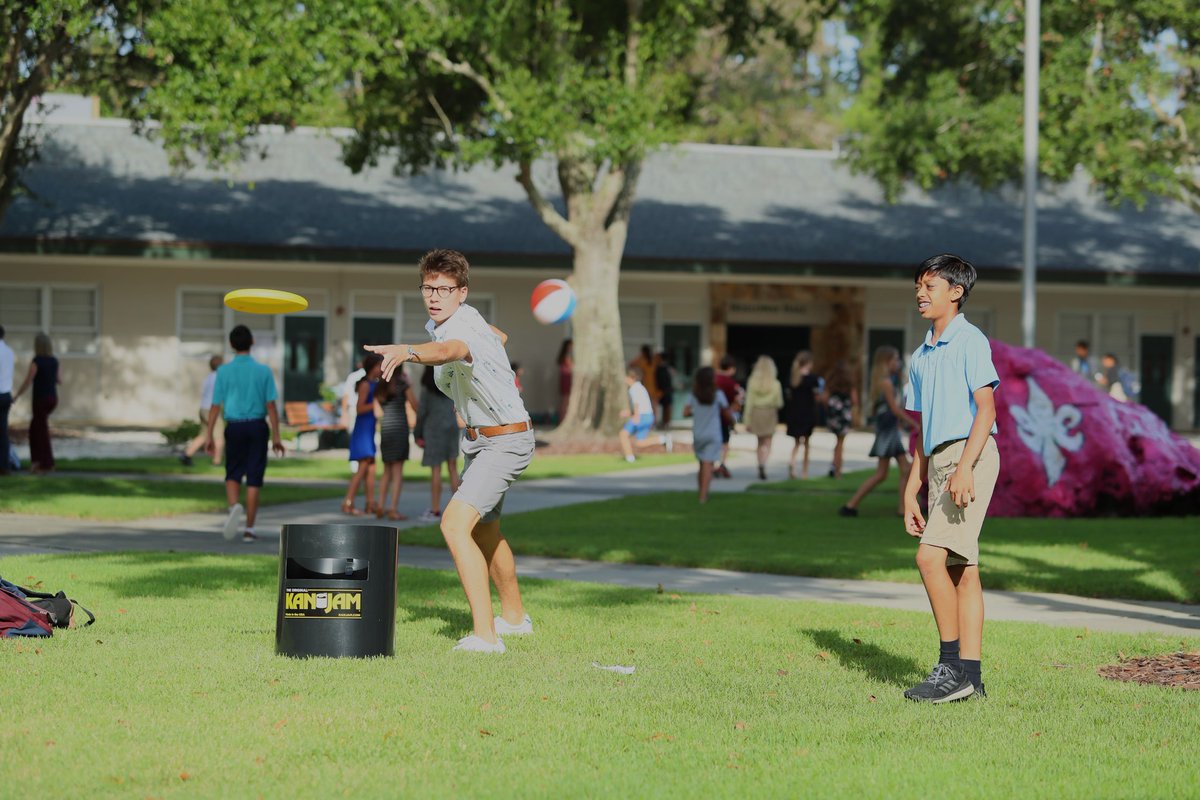 TrinityPrepFL's tweet photo. What a fun Saints Stop today! Thank you, TPO! #TrinityPrepFL #SaintStop https://t.co/rCwjkPg1Kh