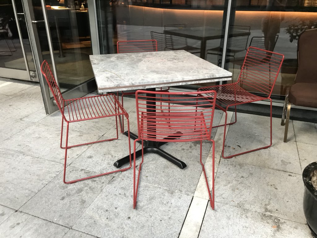 KWFurntiure's tweet image. Red wire chair with side table, perfect couple for cafes and restaurants!
#wirechair #tablelegs #cafefurniture #restaurantfurniture #commercialfurniture #contractfurniture #kwfurniture #kindwinfurniture