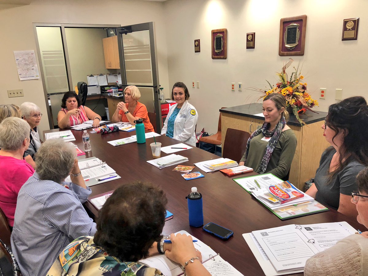 nicole_pezzino's tweet image. Our #DiabetesPreventionProgram has had 100% retention thus far...11 of 11 participants have shown up every week &amp;amp; achieved their weight loss goals! Pharmacists offer unique ACCESS to patients in the community!! #EasyToReachReadyToHelp #APhM2018 #changingtheworld #rethinkpharmacy