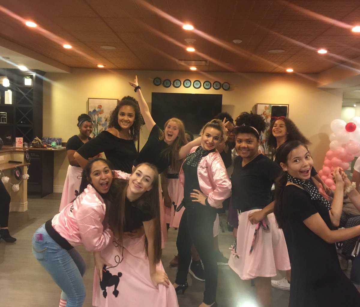 BHSvolleyball_'s tweet photo. Big THANk YOU to the residents of Aspired Living In Westmont for letting us be a part of the party tonight! Raider Volleyball got a sneak peak into the 50’s and experienced their first Sock Hop #🎷🎶 #pinkladies #honortheraiders #traditionstartshere https://t.co/dUQfnBbkV0