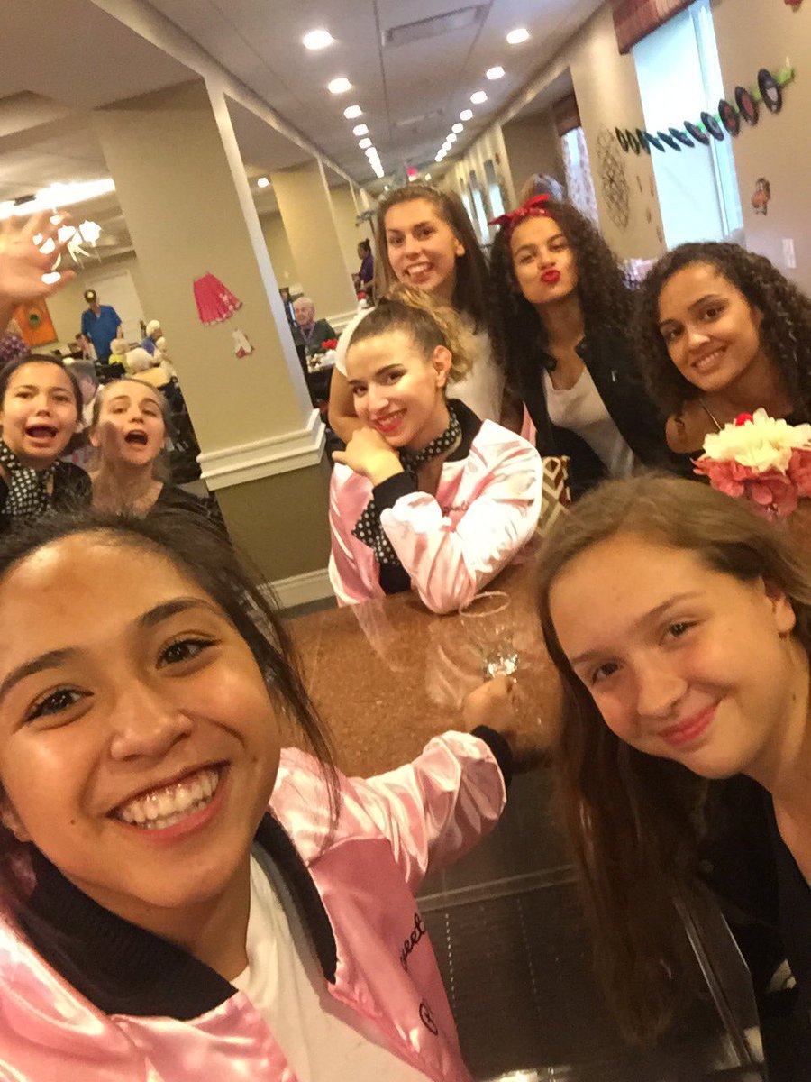 BHSvolleyball_'s tweet photo. Big THANk YOU to the residents of Aspired Living In Westmont for letting us be a part of the party tonight! Raider Volleyball got a sneak peak into the 50’s and experienced their first Sock Hop #🎷🎶 #pinkladies #honortheraiders #traditionstartshere https://t.co/dUQfnBbkV0
