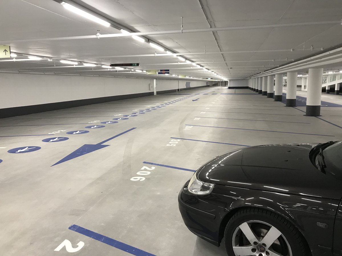 KemalRijken's tweet image. Parkeren in de nieuwe garage Pontsteiger. Mooi voor de buurt, maar voor een beetje gevuld... Deja vu met Albert Cuypgarage #Spaarndammerbuurt