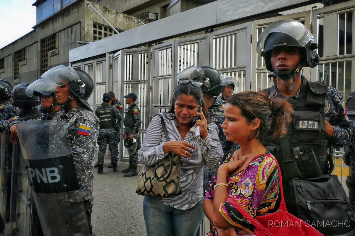 0800alicia's tweet photo. Todos debemos deplorar con protestas a la defensoría del pueblo y al SEBIN para exigir respuestas ante asesinato del Concejal de PJ, Fernando Albán.  https://t.co/ro8LDhCe9K