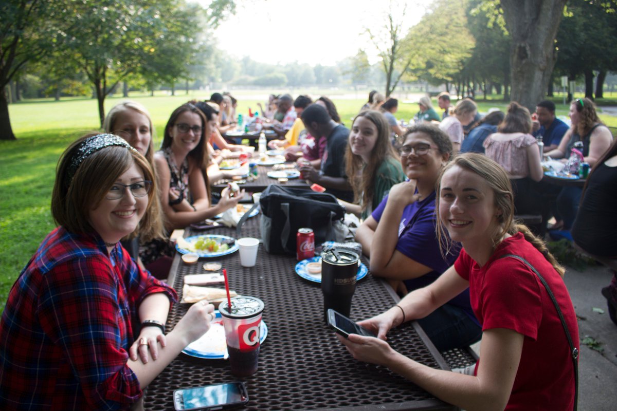 CollPossibleOMA's tweet image. Sign-up to receive our monthly eNewsletter and additional news and updates from College Possible Omaha staff, students and @AmeriCorps coaches.  collegepossible.org/signup   #CollegeISPossible