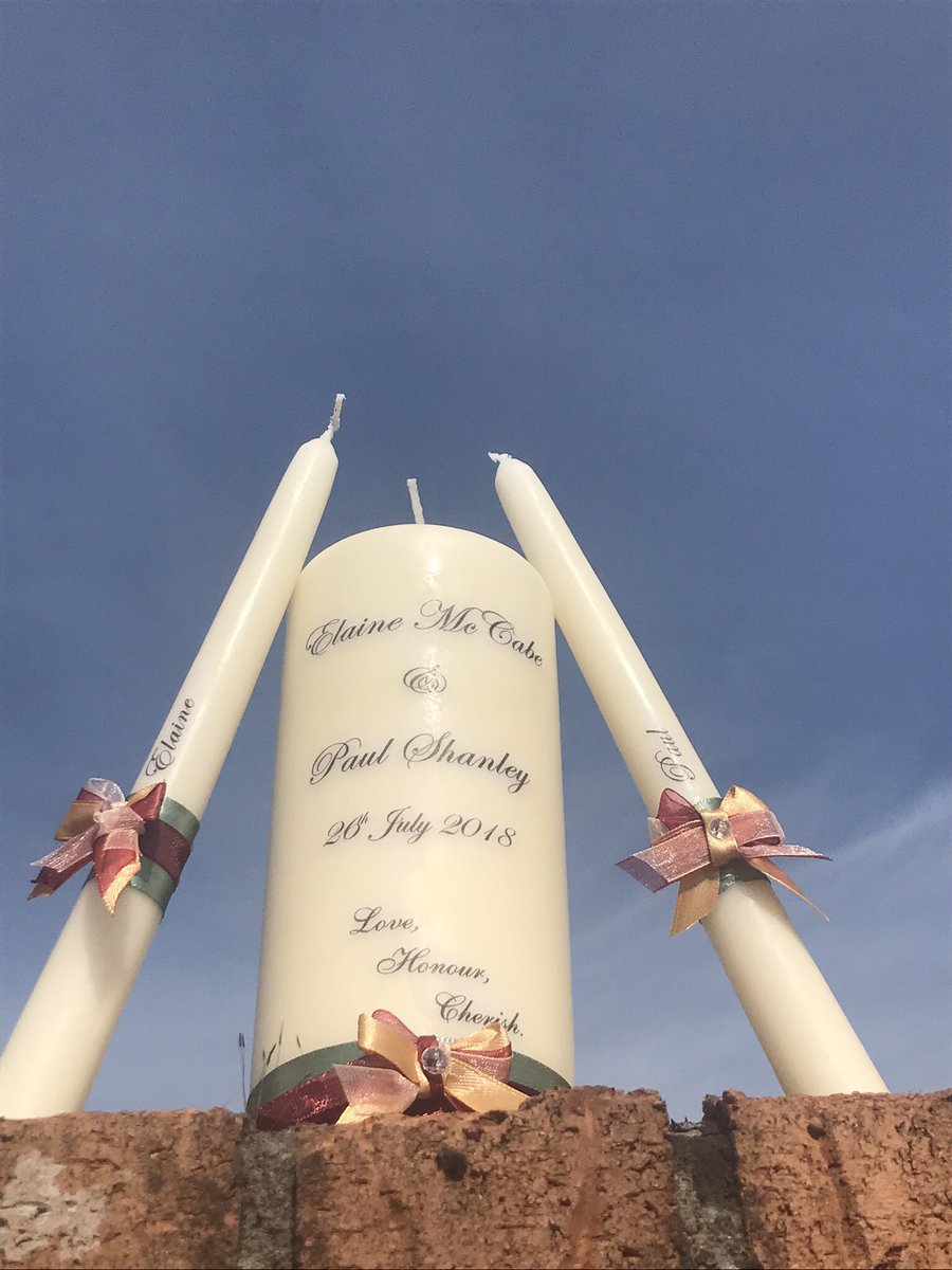 Aisle_Do's tweet photo. Hello Y’all at #irishweddingchat .. How are we this eve? I am showing a matching combo #unitycandles & #handfastingcord made for a Spiritual Wedding I sung at during the summer... #aisledo #busytweeters #weddingsupplier #weddingmusic #StartUpHourIrl #craftbizparty #monainchaspa https://t.co/cRWAUaS7aa