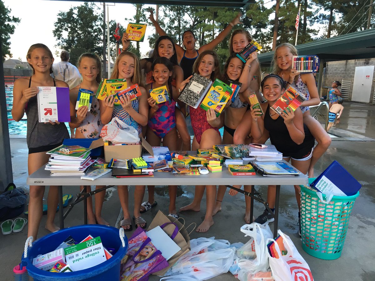 FleetSwimming's tweet image. A big thank you to parents and volunteers that helped make this pizza party so fun! And thank you to everyone who made a donation! #gofleetgo!