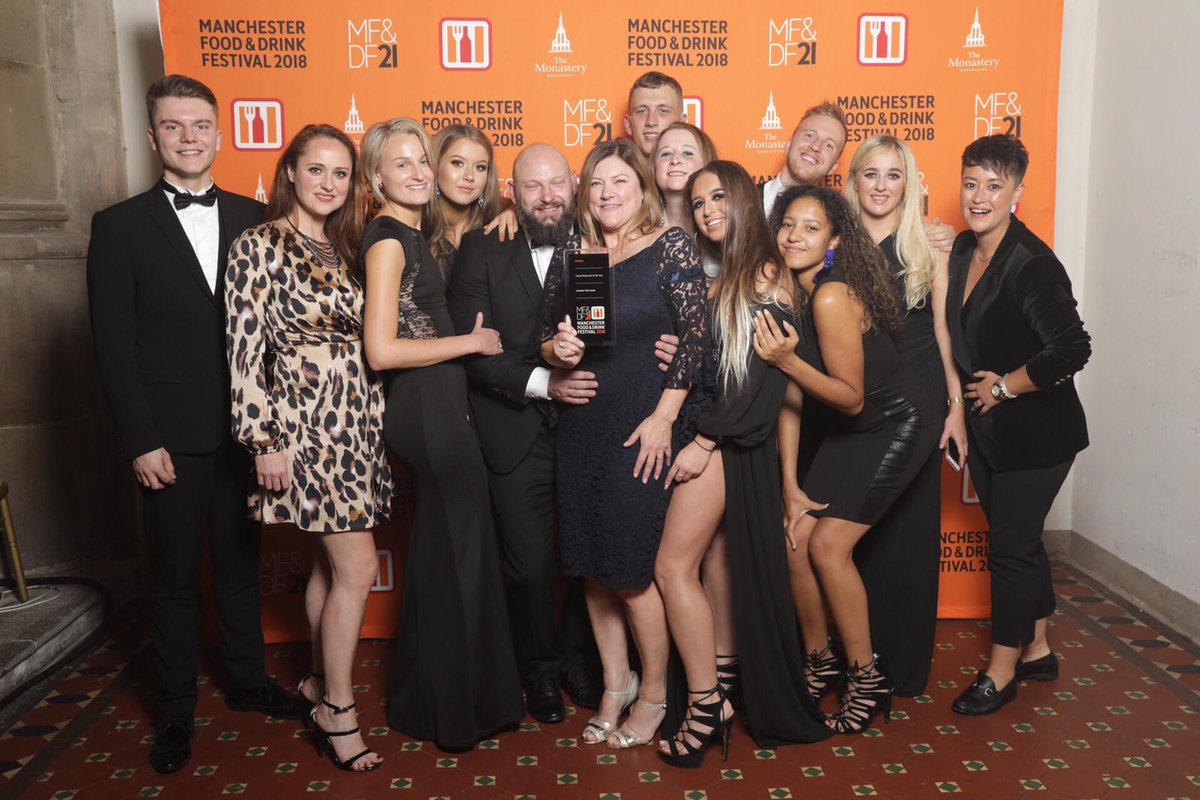 McrFoodFest's tweet photo. Casual restaurant of the year, sponsored by @mcrconfidential goes to @LevanterFoods 😀 https://t.co/McEY32aGlp