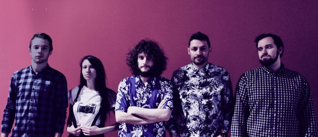 La banda indie española Floating Garden estrena #Fronteras, su nuevo EP bit.ly/FloatingGarden…