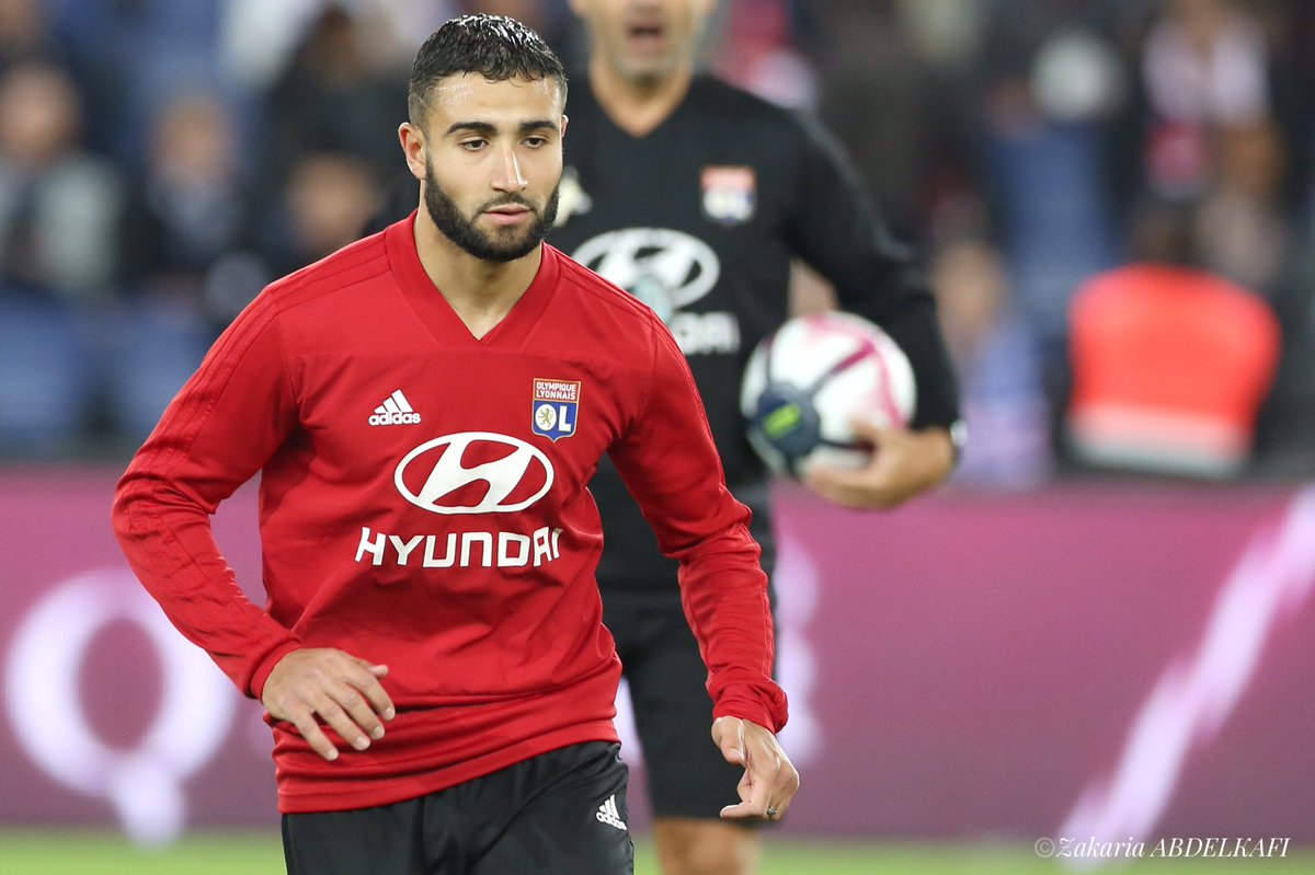 Zakaria Abdelkafi Lyon S French Forward Nabil Fekir During Warm Up Before The French L1 Football Match Between Paris Saint Germain Psg And Olympique De Lyon Ol On October 7 18 At