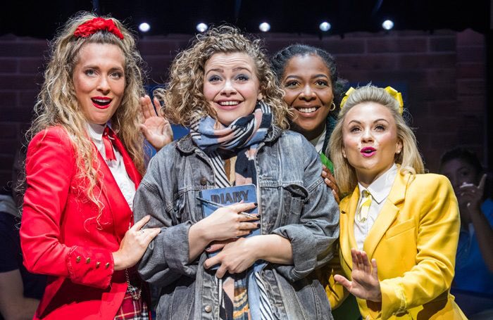 BryanHumphrey18's tweet photo. Just been to see Heathers!!! What an amazing cast and show was blown away @CarrieHFletcher you are insanely talented you gave me goosebumps!! What a star! And Jodie and Jamie were amazing too!! I’m buzzing what a show and so glad we got to see you!! Xx https://t.co/eObTFbOg6w
