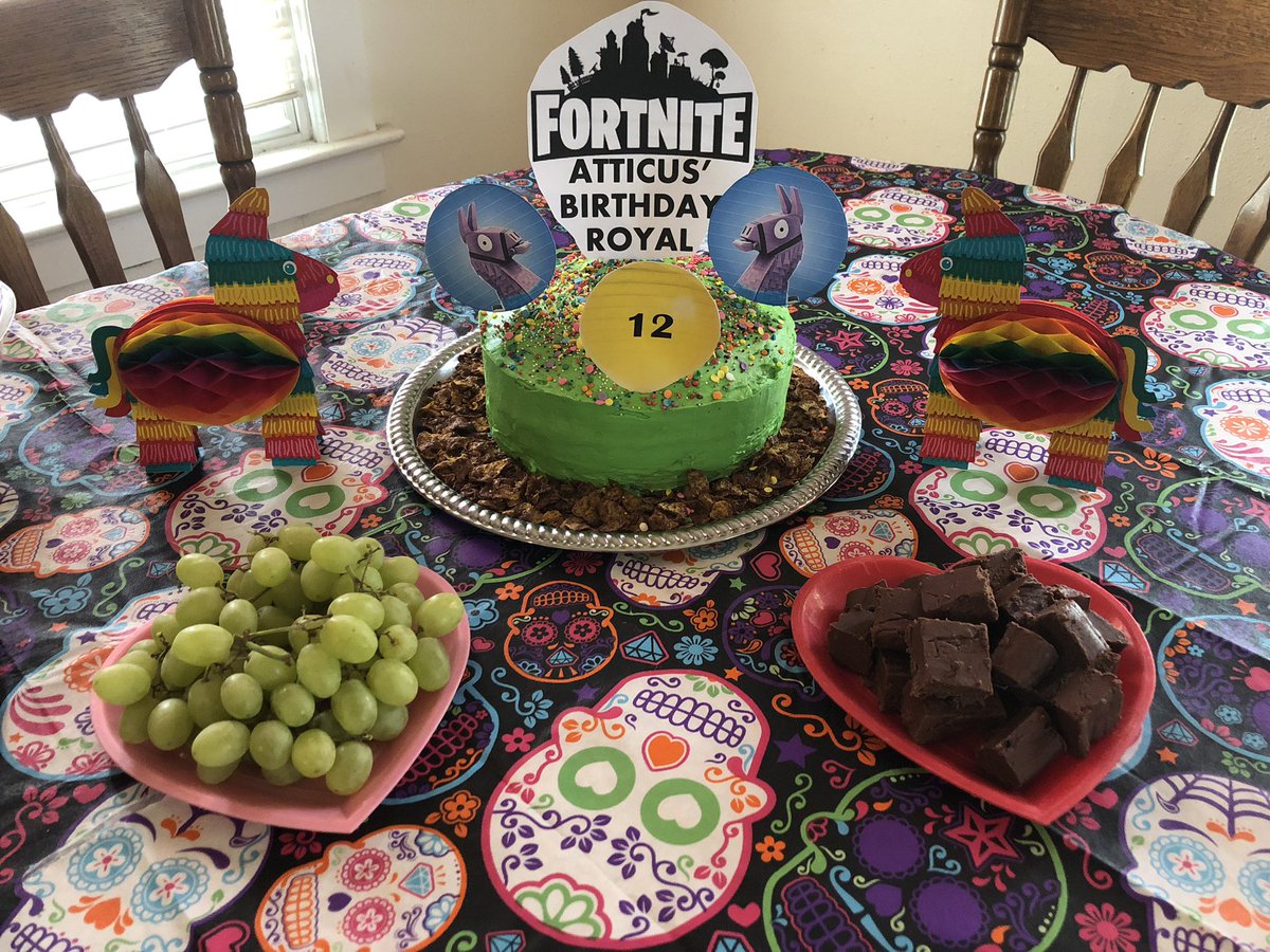 Check Out This Fortnite Birthday Cake Https T Co Odm9gm8buq - check out this fortnite birthday cake https t co odm9gm8buq fortnite party cake baked https t co d5f74ockas